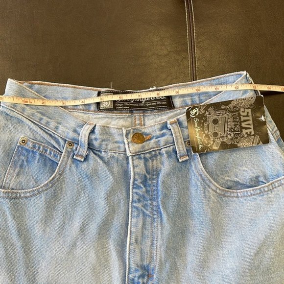5ive Jungle & Co Women's Jean Shorts (5) - Picture 6 of 10